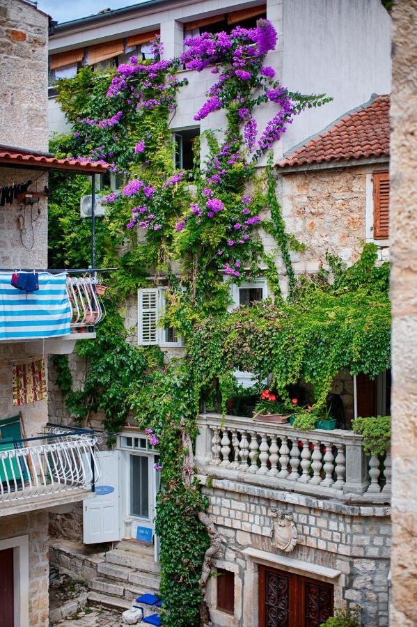 B&B Villa Vis Extérieur photo